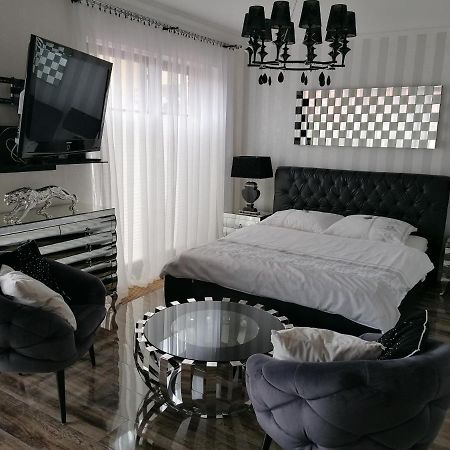 Apartamenty De Soleil อุสตกา ภายนอก รูปภาพ