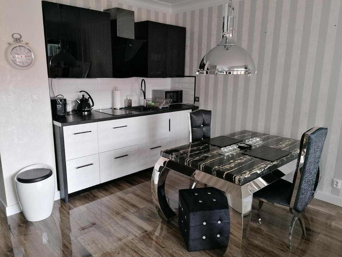 Apartamenty De Soleil อุสตกา ภายนอก รูปภาพ